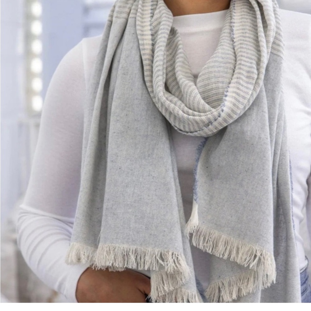 Tribe Alive scarf NWT